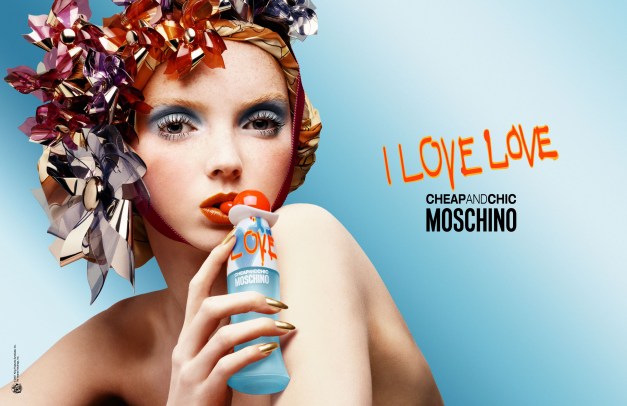 I LOVE LOVE MOSCHINO