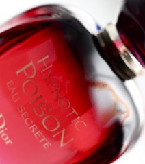 ERIK ZWAGA GEURENGOEROE HYPNOTIC POISON EAU SECRETE DETAIL 2