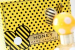 ERIK ZWAGA GEURENGOEROE HONEY MARC JACOBS DETAIL