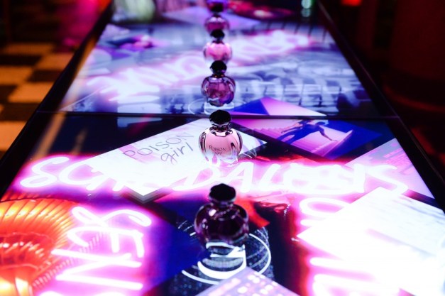 POISON GIRL BAINS PARIS