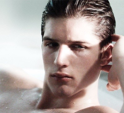 POUR HOMME ESSENCE AROMATIQUE BOTTEGA VENETA MODEL